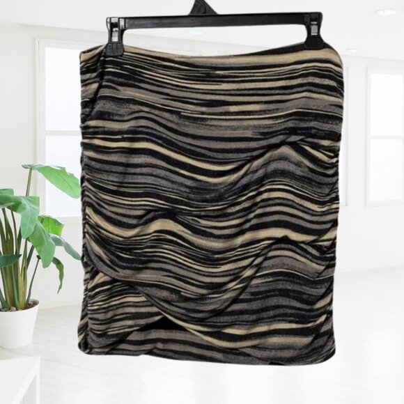 Free People Ruched Mini Skirt Size M | Zebra Stripe Bodycon Boho Chic - Picture 8 of 13